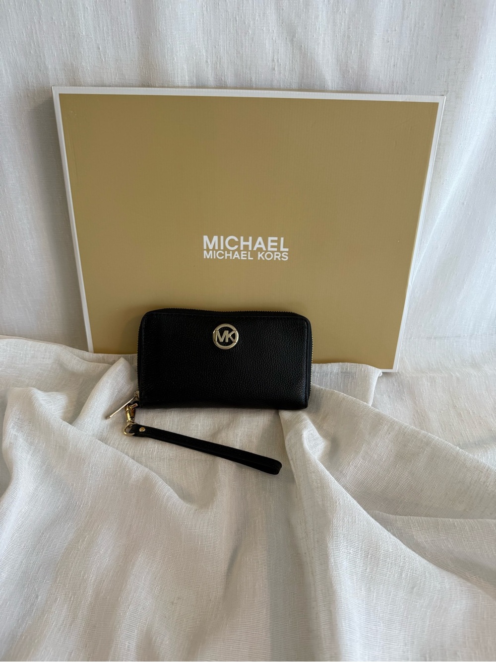 Michael Kors Black Pebbled Leather Wristlet Card Holder with Gold MK Logo